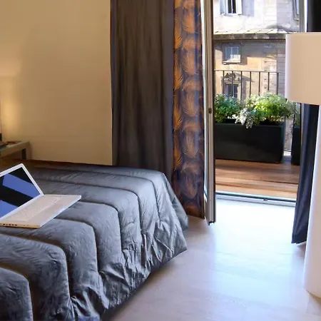 Large Entire 5br For 10 Guests In Centre Of Appartamento *