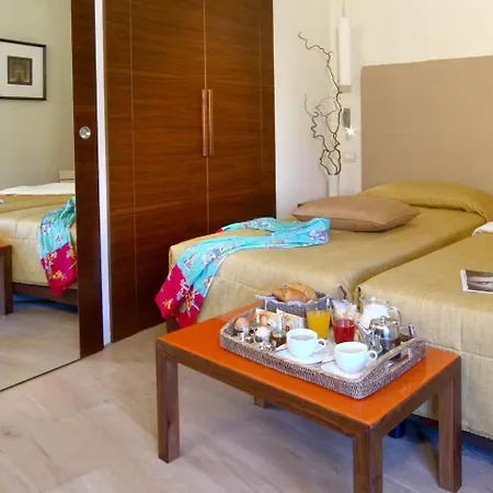 Large Entire 5br For 10 Guests In Centre Of Roma